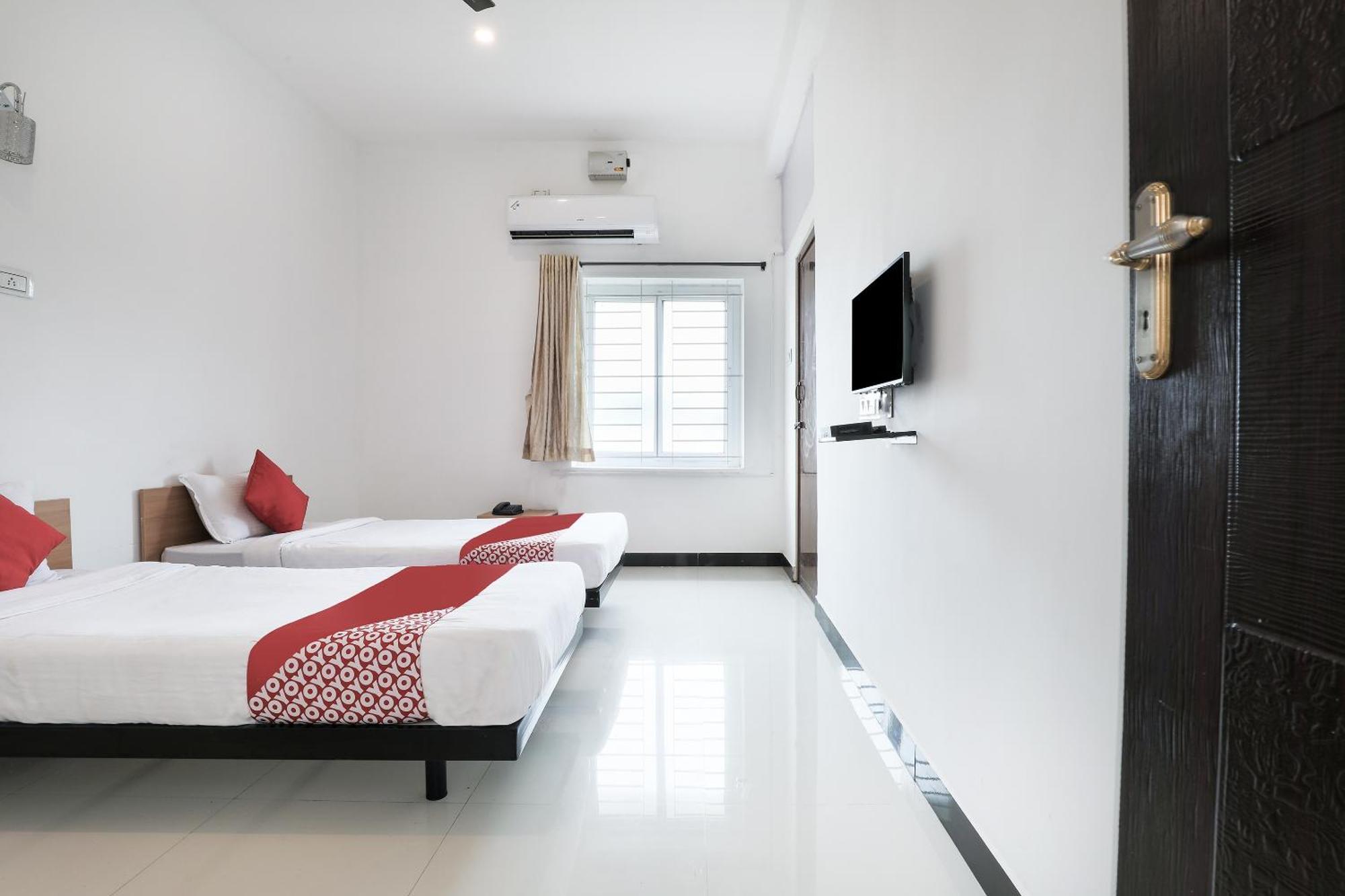 Hotel O Black Pearl Residency Pilamedu Exterior foto