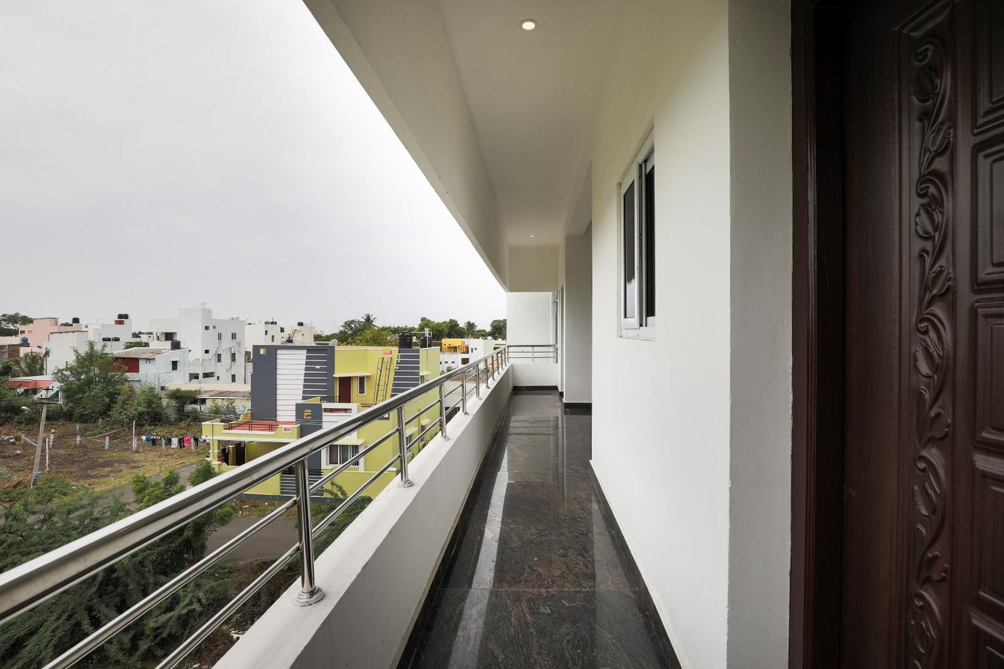 Hotel O Black Pearl Residency Pilamedu Exterior foto